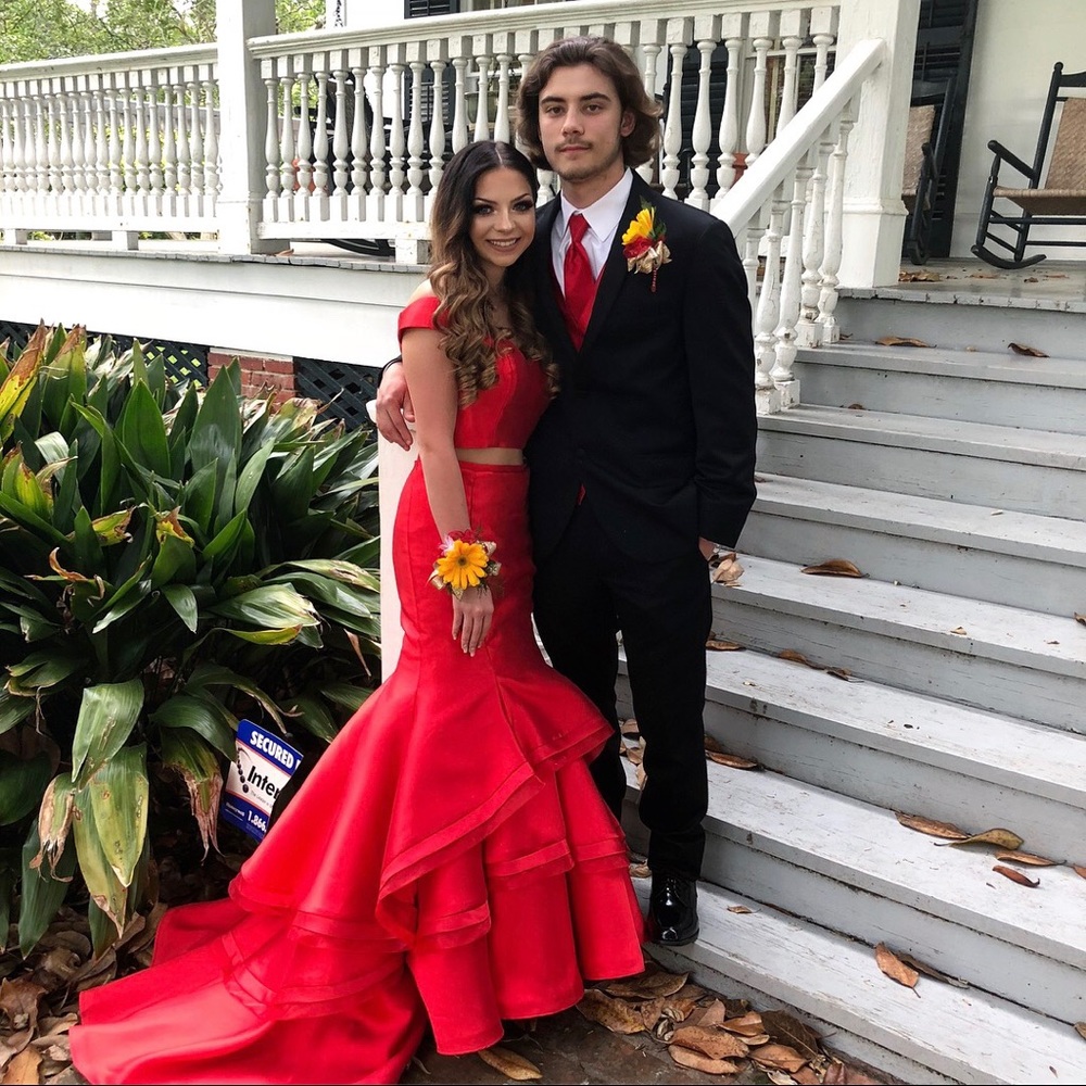 PROM DRESS - Picture 2 of 2
